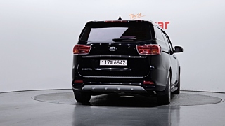 KIA CARNIVAL 2018