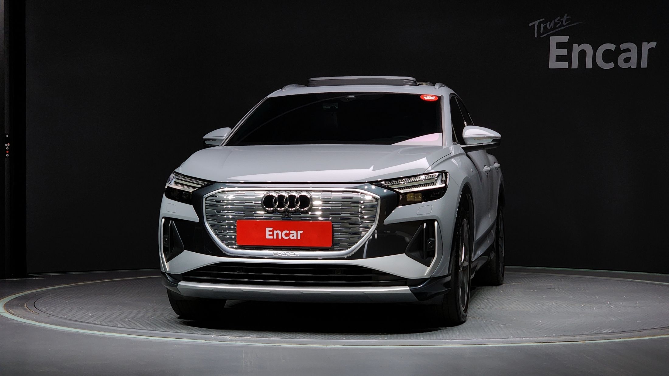 AUDI Q4 E-TRON F4 2022
