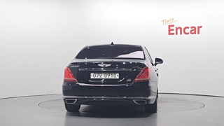GENESIS EQ900 2016
