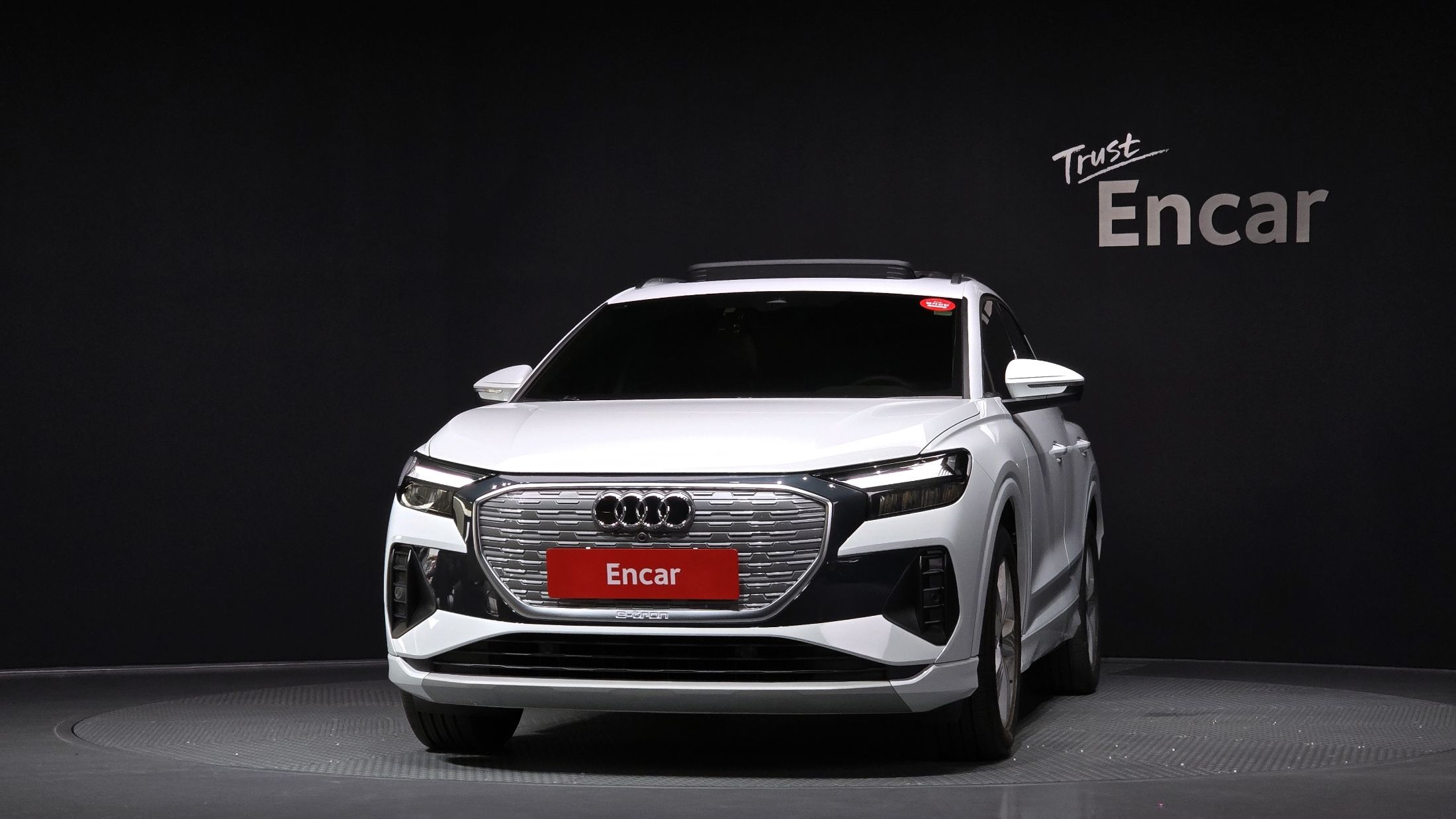 AUDI Q4 E-TRON F4 2022