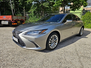 LEXUS ES300H 2024