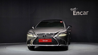 LEXUS LS500 2018