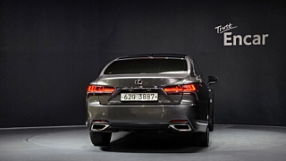 LEXUS LS500 2018