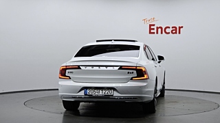 VOLVO S90 2022