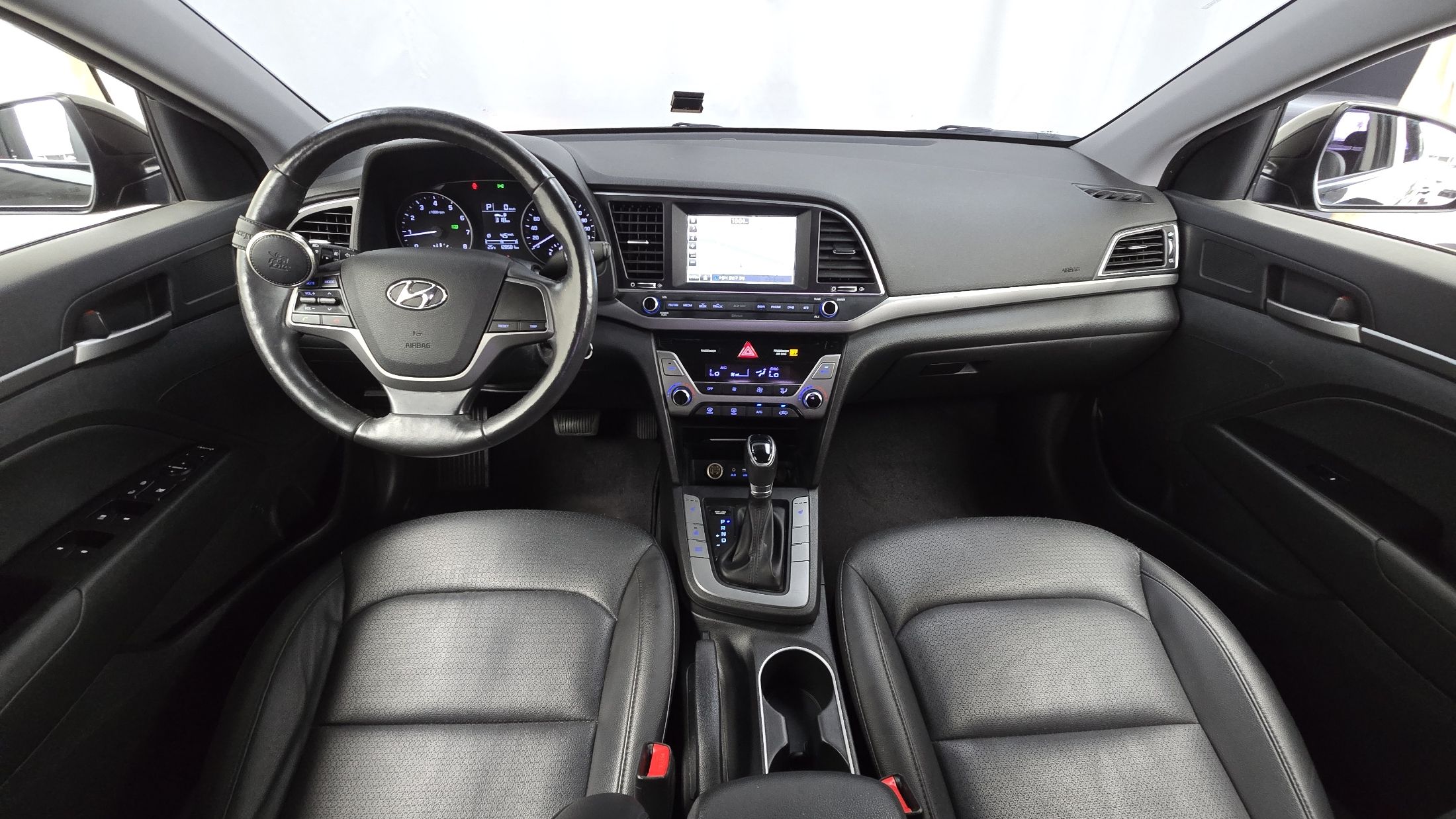 HYUNDAI AVANTE AD 2016