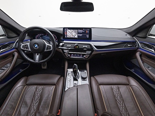 BMW 5-SERIES G30 2021