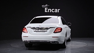 MERCEDES BENZ E-CLASS W213 2017