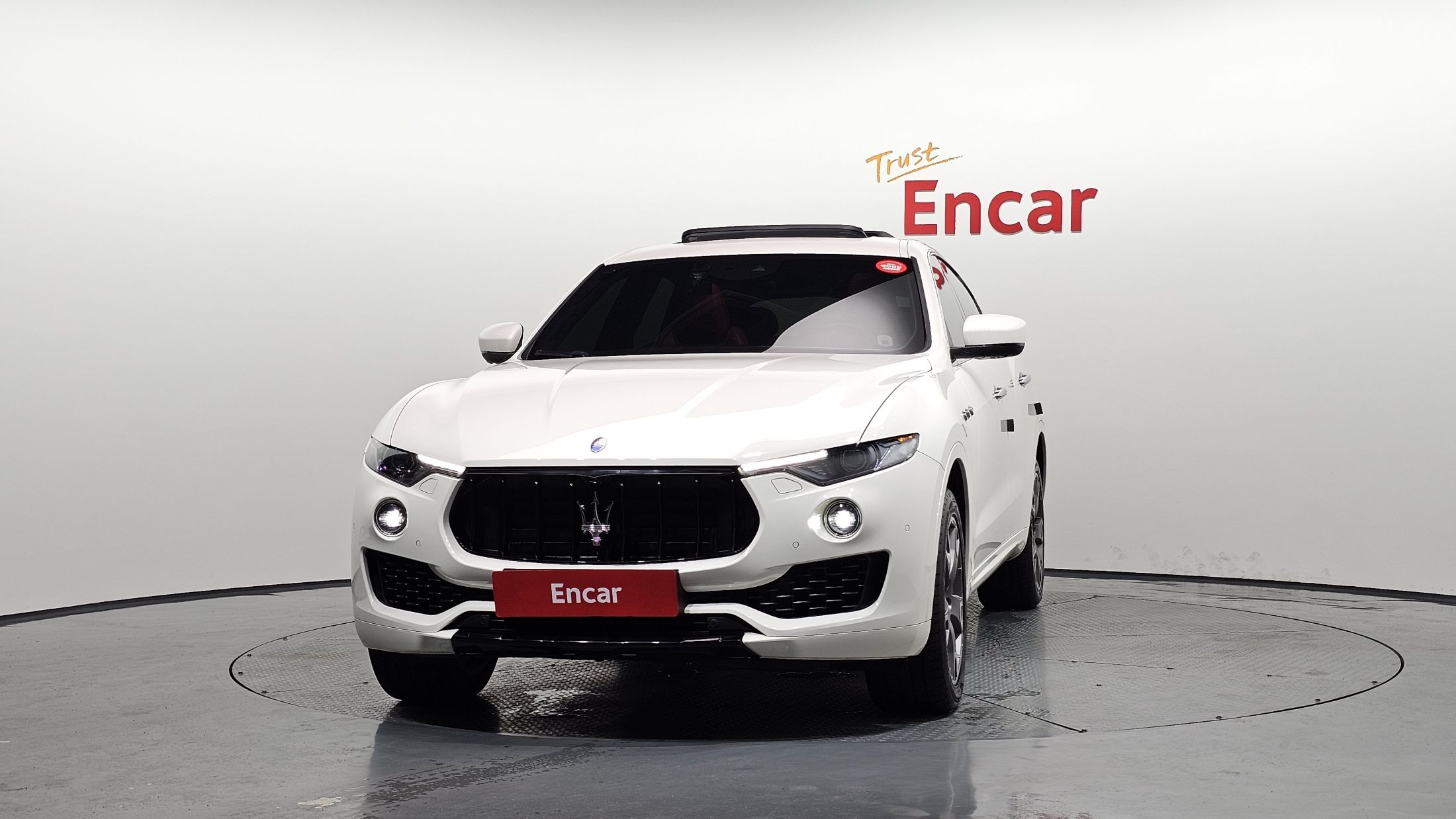 MASERATI LEVANTE 2017