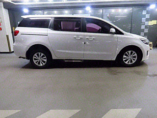 KIA CARNIVAL 2016