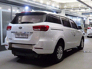 KIA CARNIVAL 2016