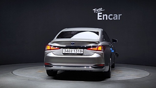 LEXUS ES300H 2020