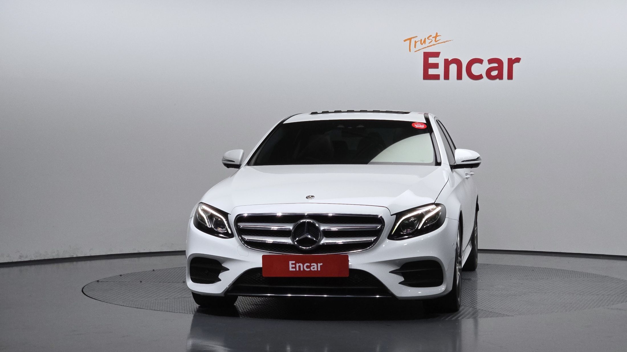 MERCEDES BENZ E-CLASS W213 2018