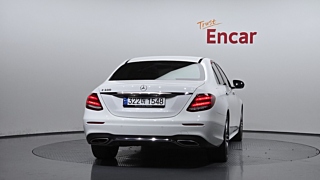 MERCEDES BENZ E-CLASS W213 2018