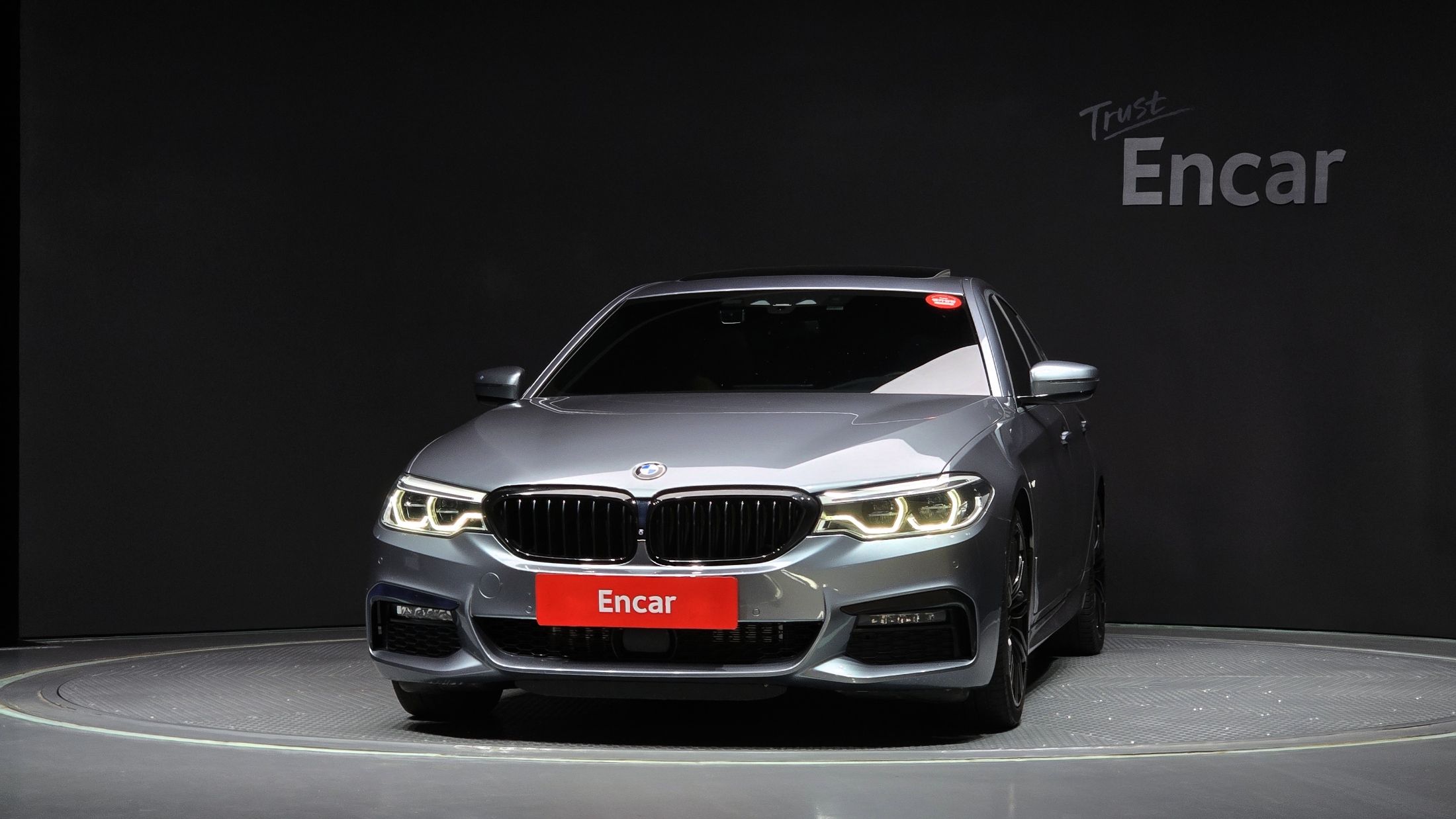 BMW 5-SERIES G30 2019