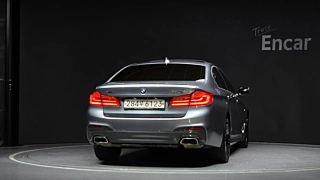 BMW 5-SERIES G30 2019