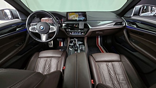 BMW 5-SERIES G30 2019