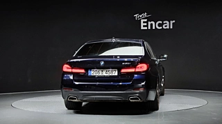 BMW 5-SERIES G30 2022