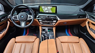 BMW 5-SERIES G30 2023