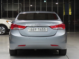 HYUNDAI AVANTE MD 2010