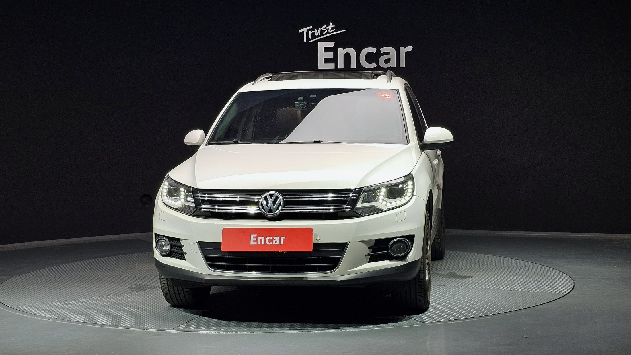 VOLKSWAGEN TIGUAN 2011