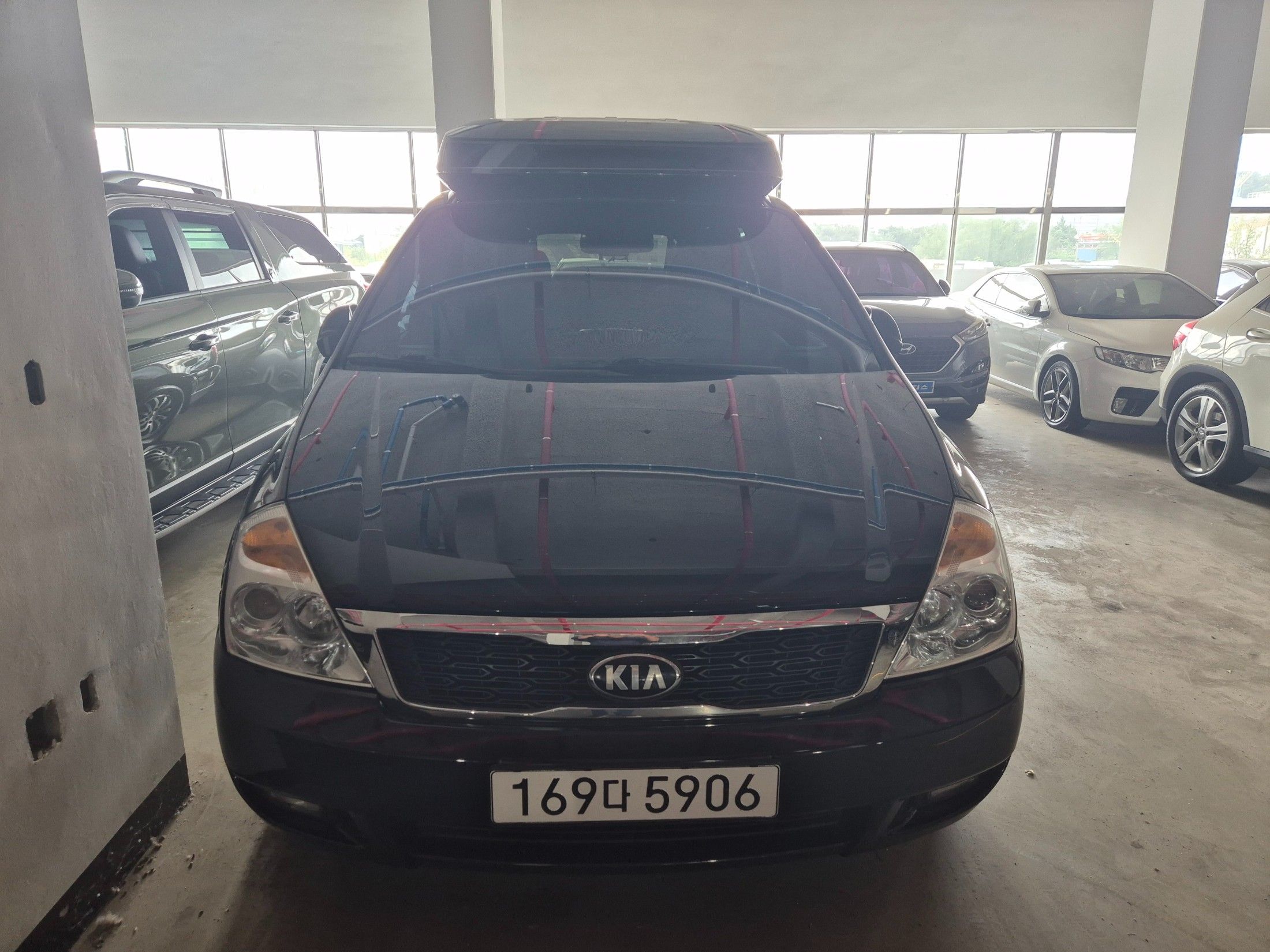KIA CARNIVAL R 2013