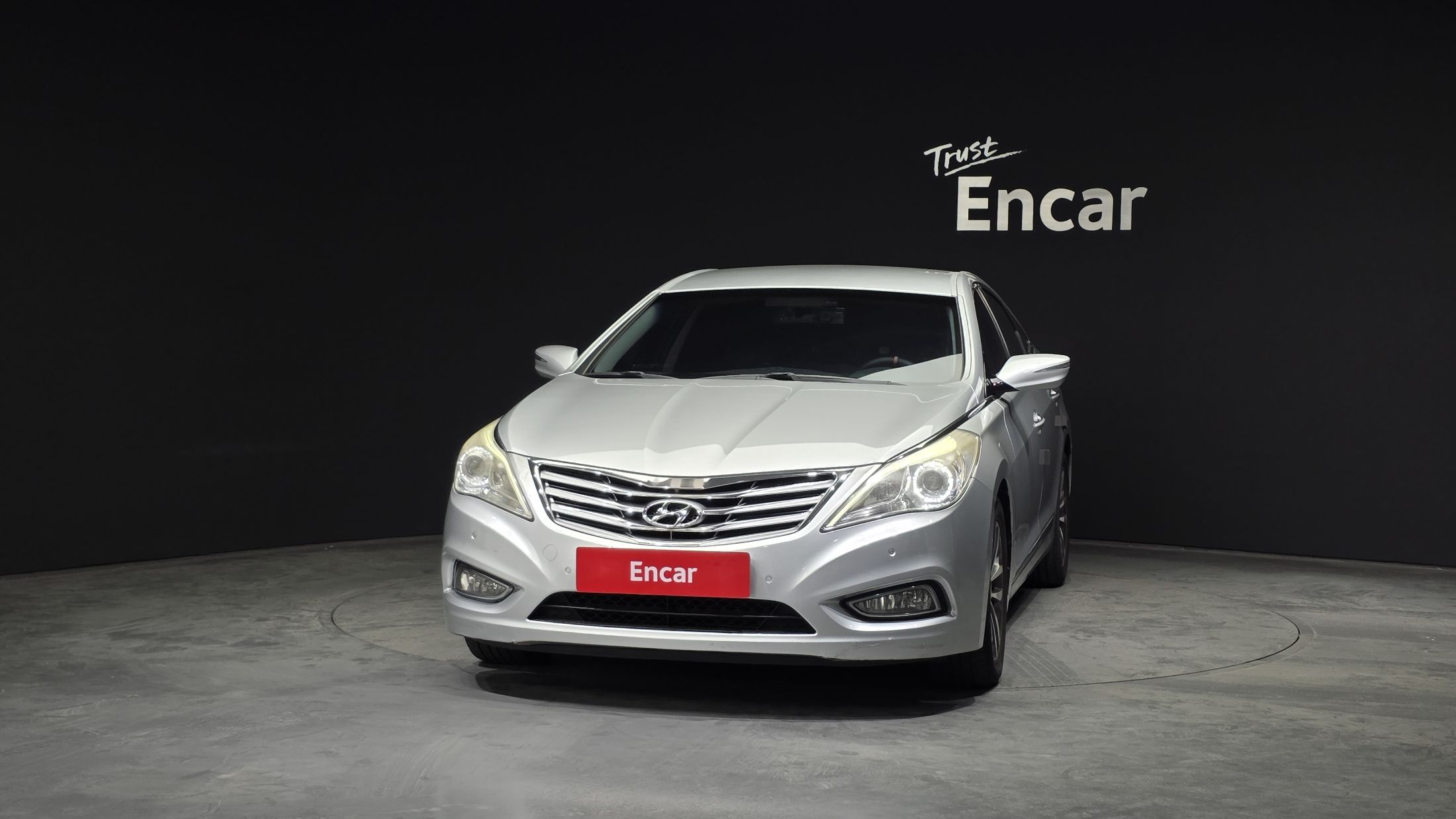 HYUNDAI GRANDEUR HG 2011