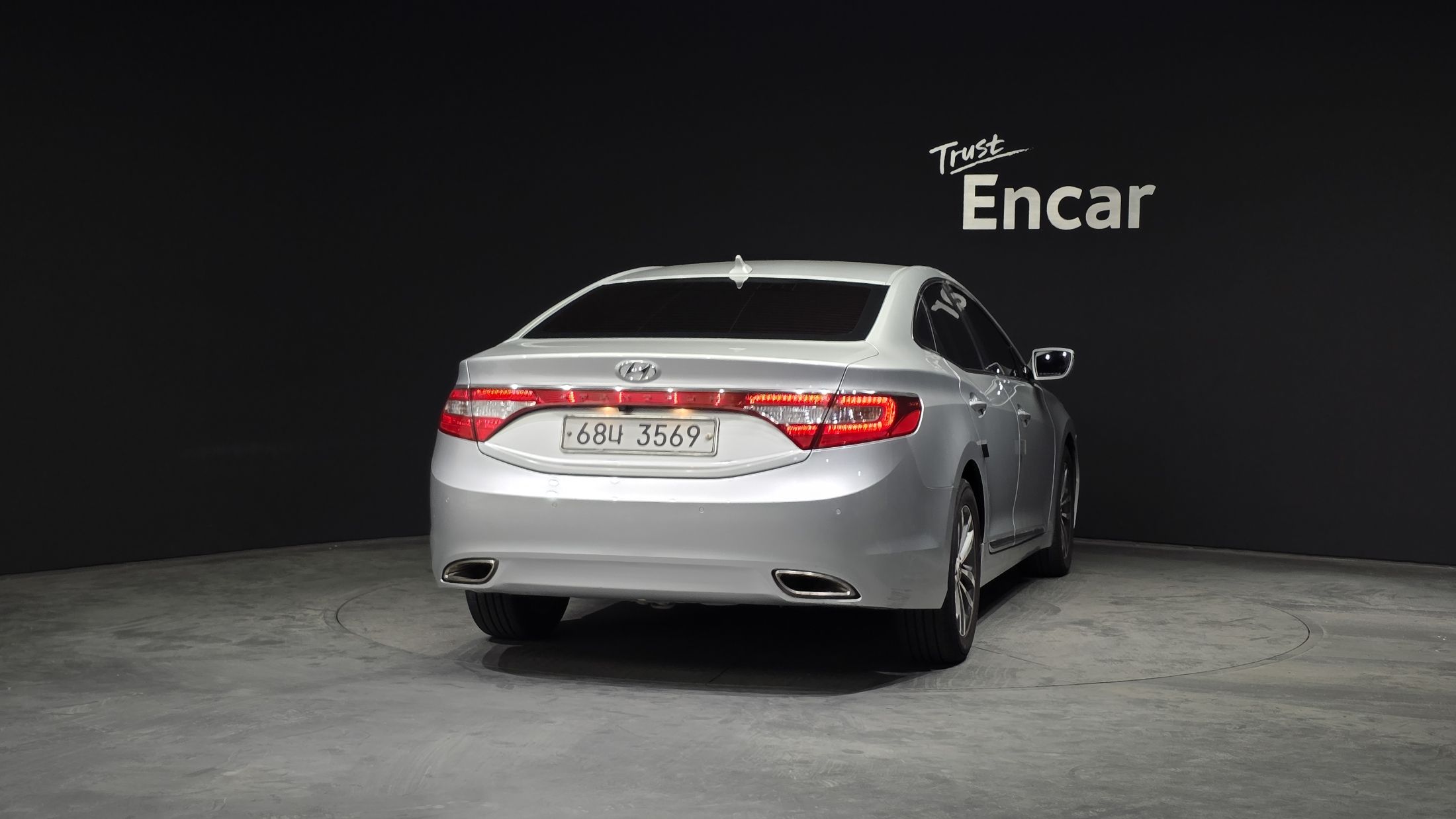 HYUNDAI GRANDEUR HG 2011