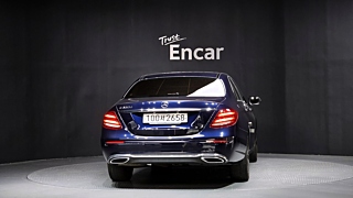 MERCEDES BENZ E-CLASS W213 2020