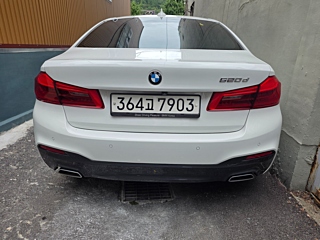 BMW 5-SERIES G30 2019