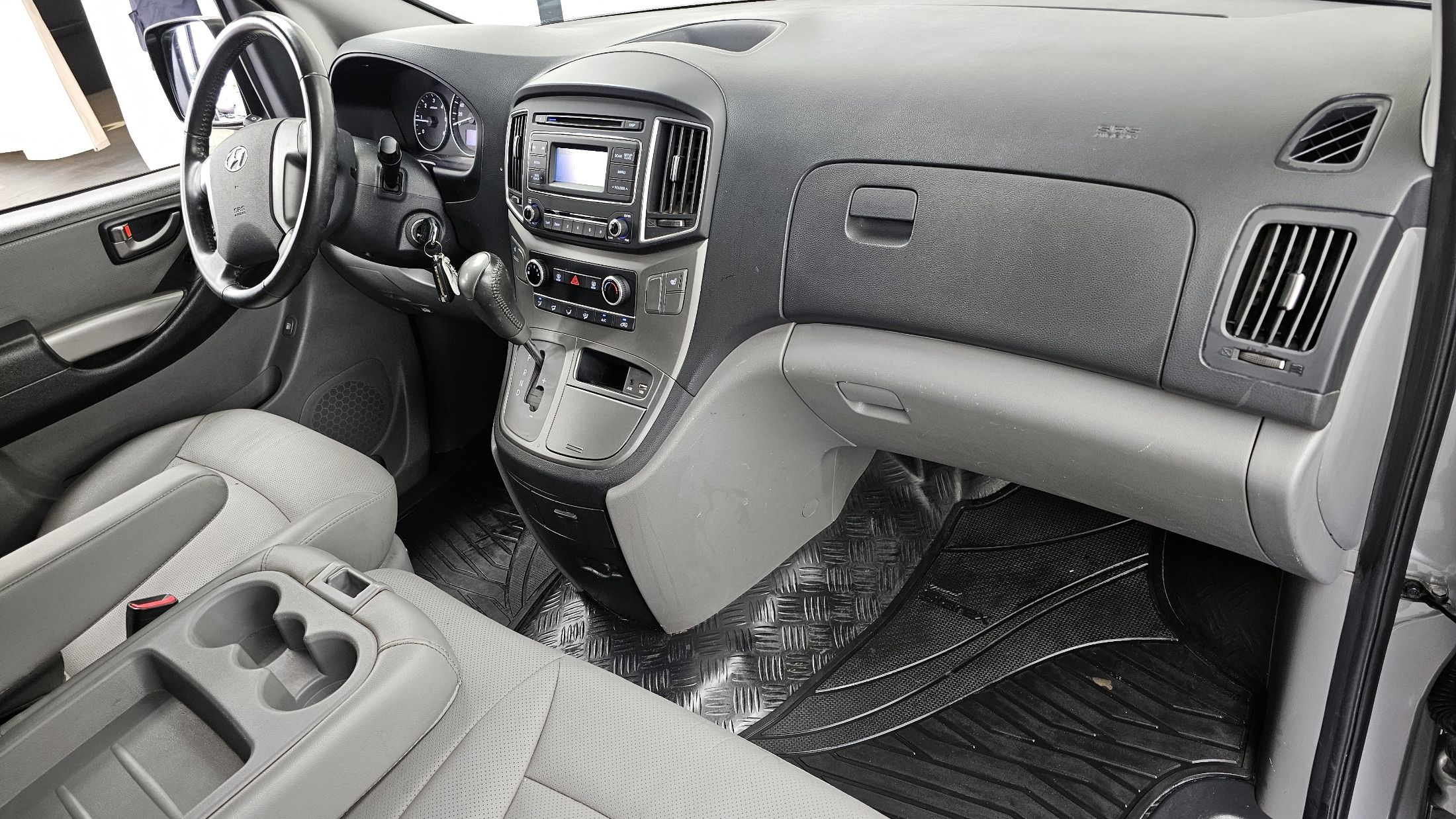 HYUNDAI STAREX GRAND 2019
