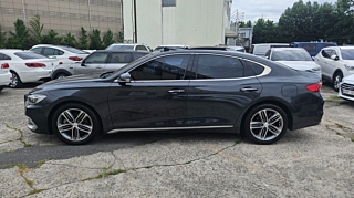 HYUNDAI GRANDEUR IG 2017
