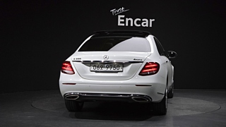 MERCEDES BENZ E-CLASS W213 2017