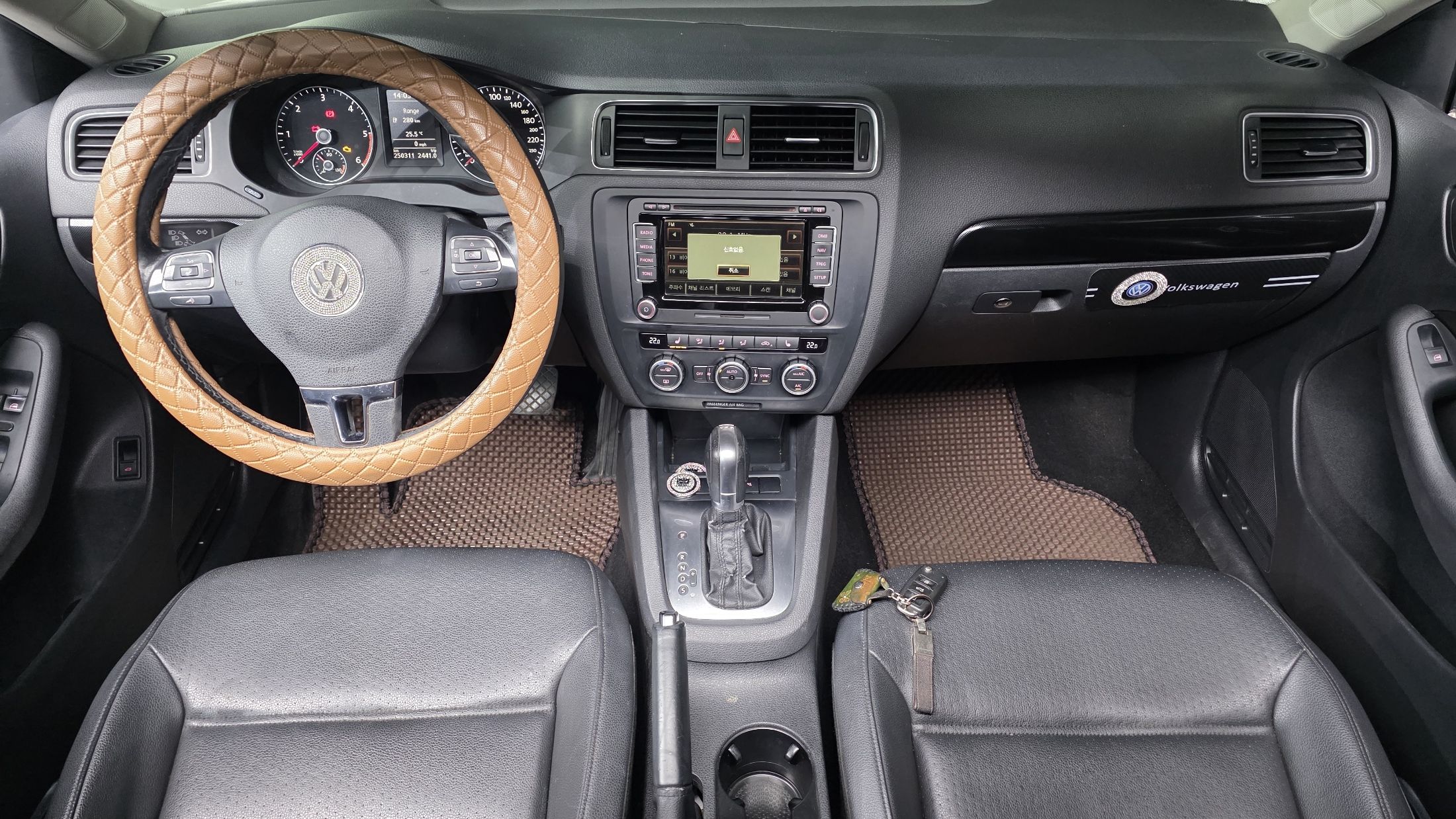 VOLKSWAGEN JETTA 2014