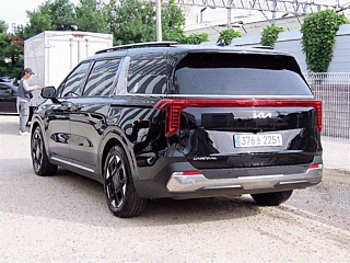 KIA CARNIVAL 2023