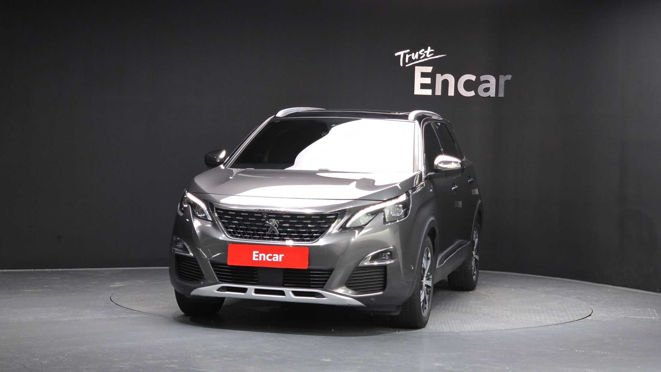 PEUGEOT 5008 2019