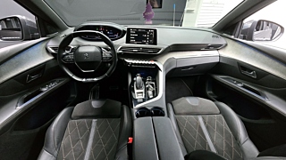 PEUGEOT 5008 2019