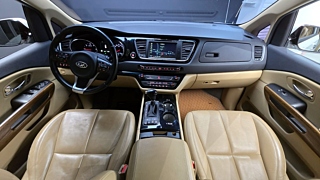 KIA CARNIVAL 2016