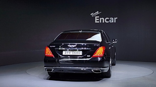 GENESIS EQ900 2016