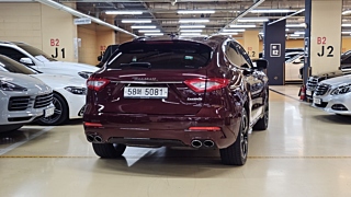MASERATI LEVANTE 2017