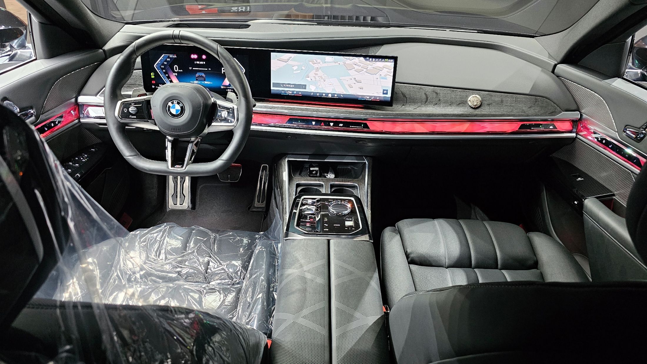 BMW 7-SERIES G70 2023