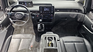 HYUNDAI STARIA 2024
