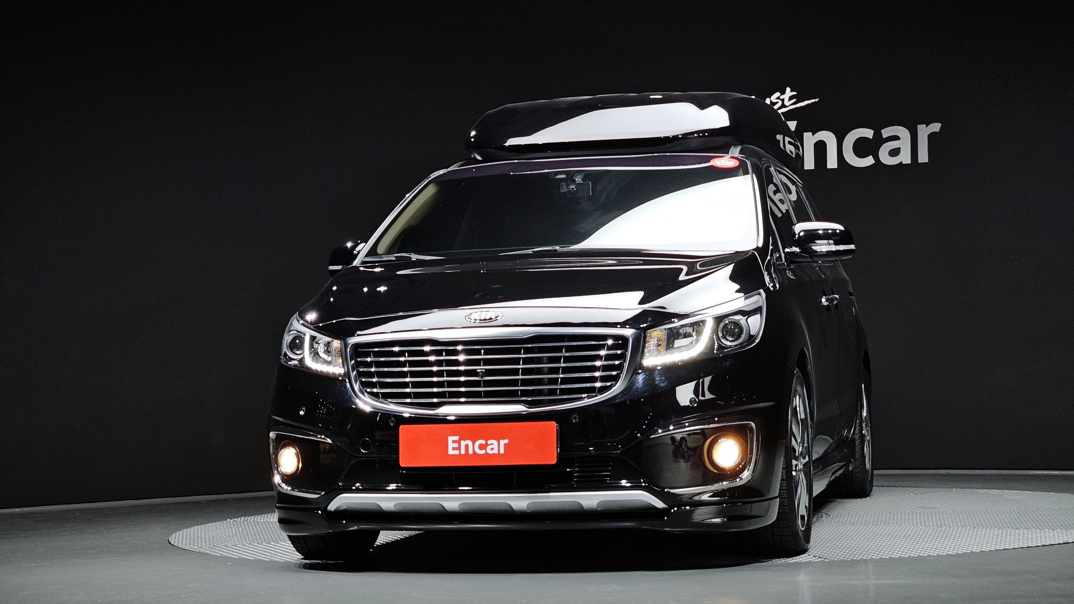 KIA CARNIVAL 2016