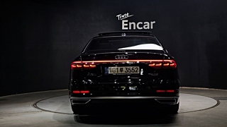 AUDI A8 D5 2021