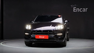 PORSCHE MACAN 2021