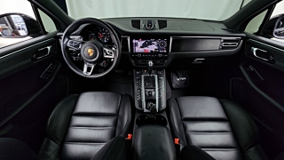 PORSCHE MACAN 2021