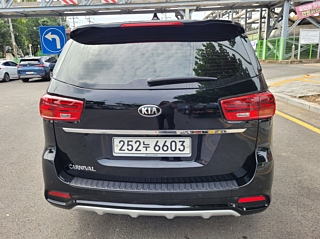 KIA CARNIVAL 2020