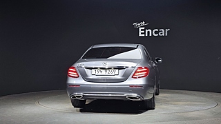 MERCEDES BENZ E-CLASS W213 2019