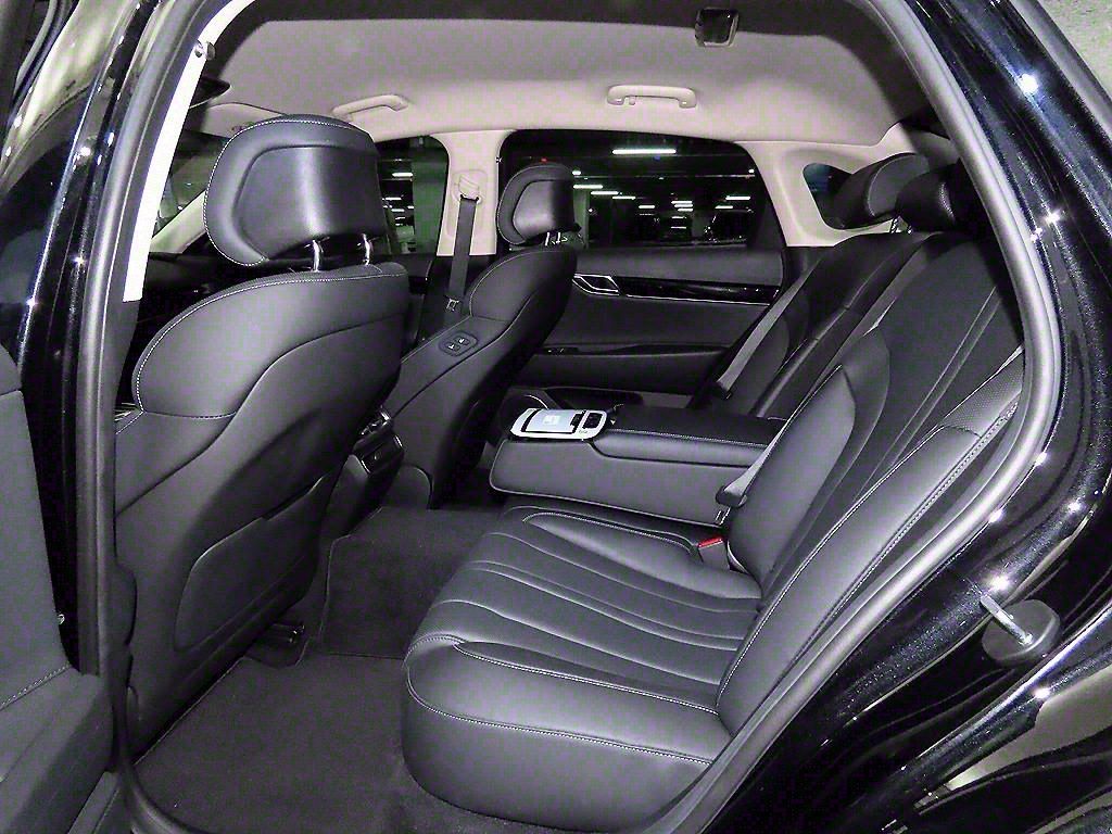 GENESIS G80 RG3 2021