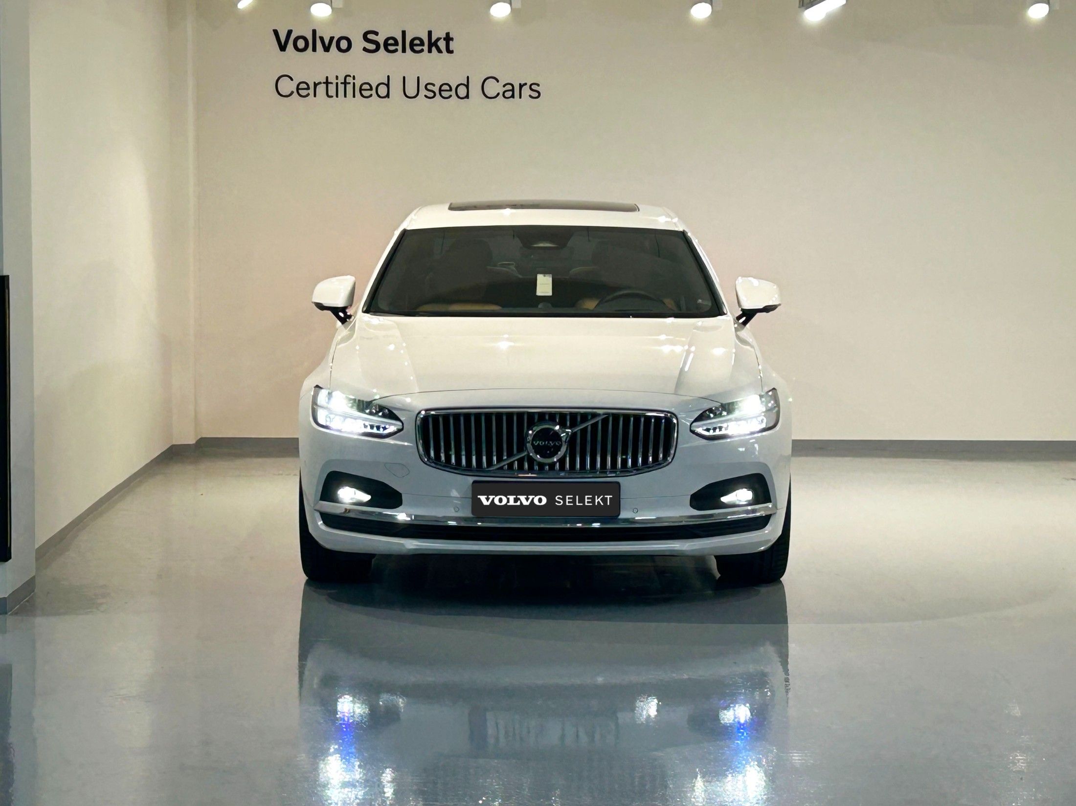 VOLVO S90 2025