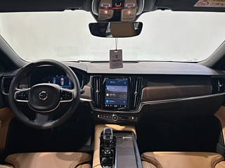 VOLVO S90 2025
